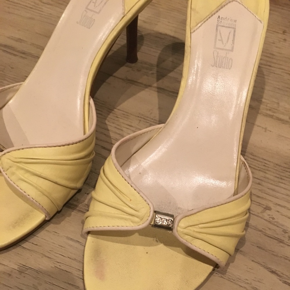 Pale Yellow slides w/ rhinestones. Genuine Leather
